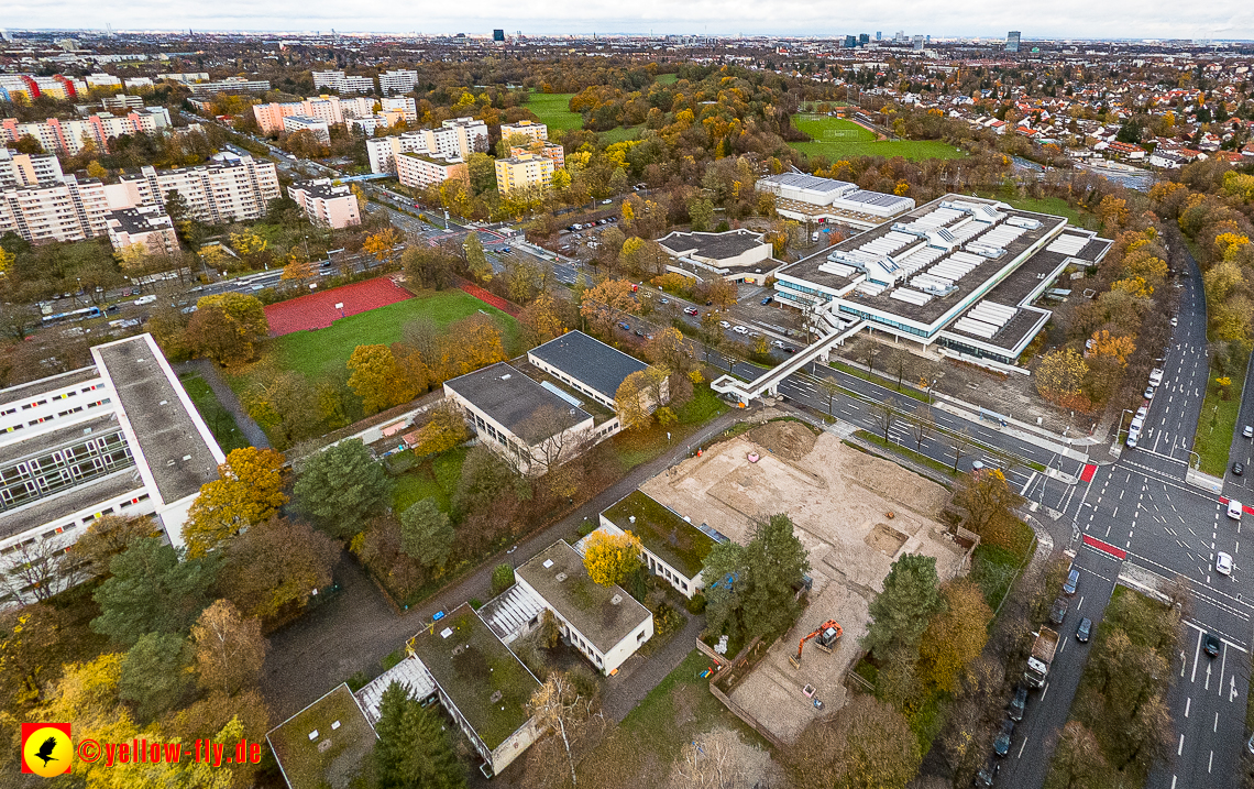 19.11.2022 - Luftbilder von der Baustelle an der Quiddestraße 'Haus für Kinder' in Neuperlach